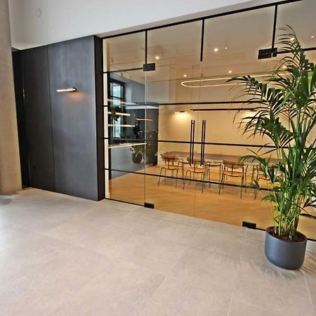 Modern Trafford 1Br Apartment-Free Parking-Cinema Room Manchester Eksteriør billede