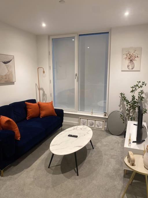 Modern Trafford 1Br Apartment-Free Parking-Cinema Room Manchester Eksteriør billede
